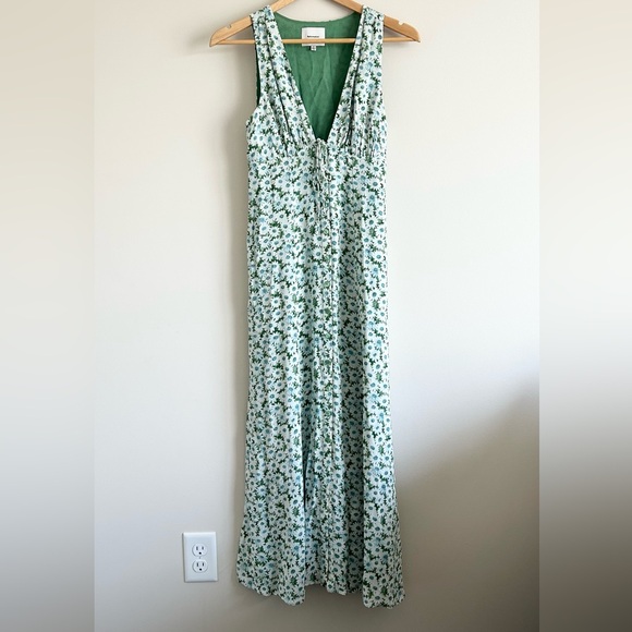 reformation green daisy dress The Margot Dress in Grafton Green Velvet Grafton Green Velvet / S main image 1